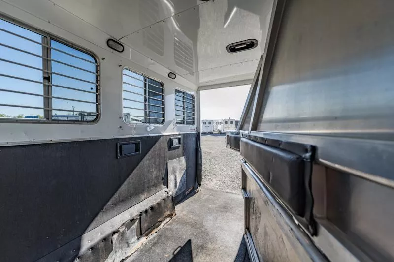 used Horse Trailers Lakota  for sale, in North Jackson, OH Thumbnail 24