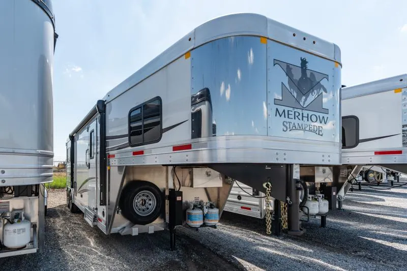 2026 Merhow Trailers 8209-A RWS Horse Trailer