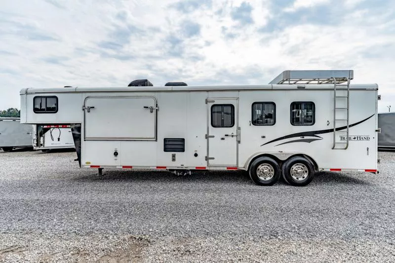 used Horse Trailers Bison Trailers  for sale, in North Jackson, OH Thumbnail 11