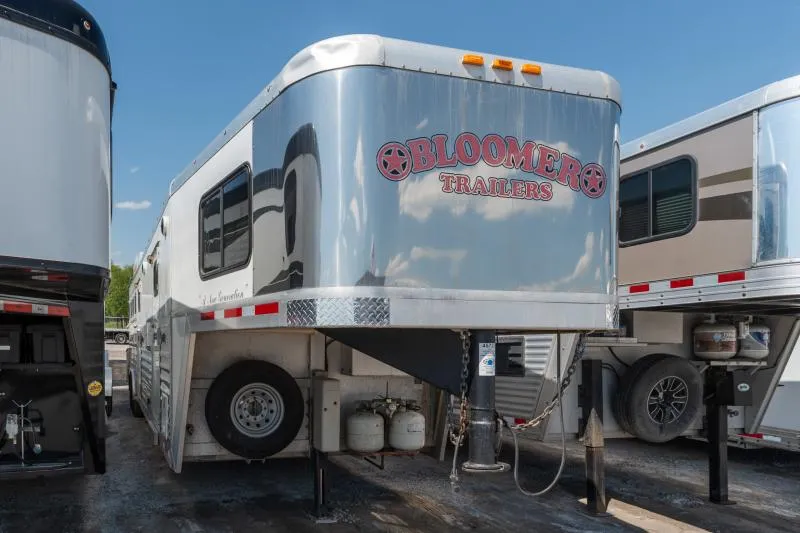 2004 Bloomer 8414 4H LQ Horse Trailer