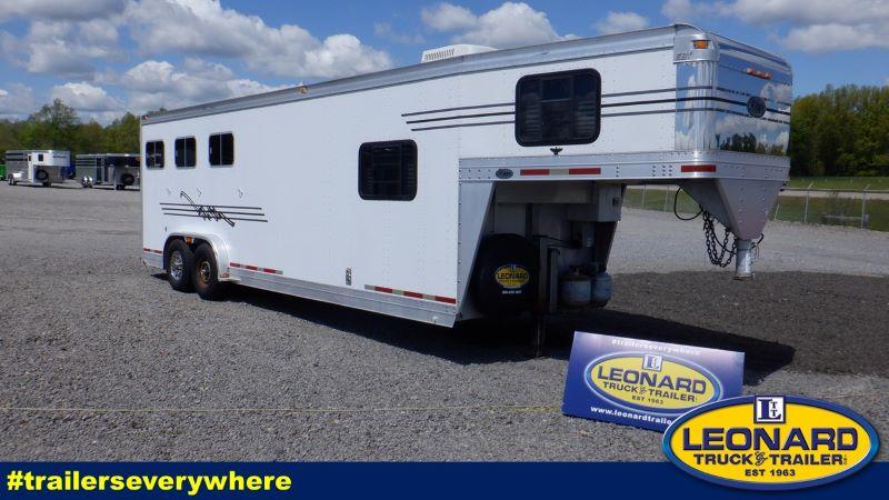 2005 3 HORSE EBY GOOSENECK WITH LIVING QUARTERS 2005 3 HORSE EBY GOOSENECK WITH LIVING QUARTERS