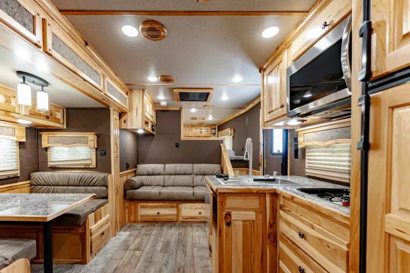 new Horse Trailers Merhow Trailers  for sale, in North Jackson, OH Thumbnail 18