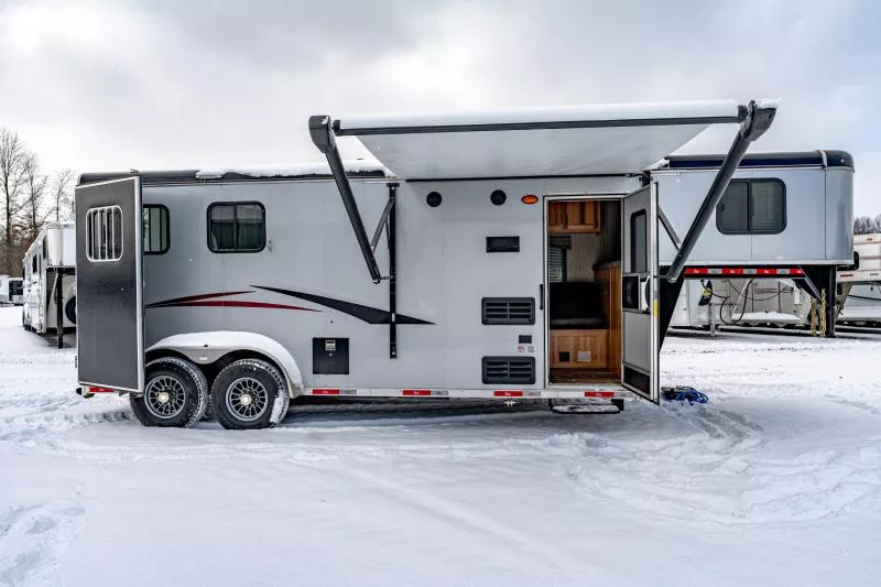 used Horse Trailers Bison Trailers  for sale, in North Jackson, OH Thumbnail 17