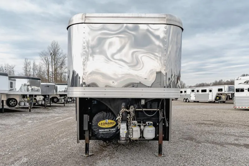 used Horse Trailers Logan Coach  for sale, in North Jackson, OH Thumbnail 3