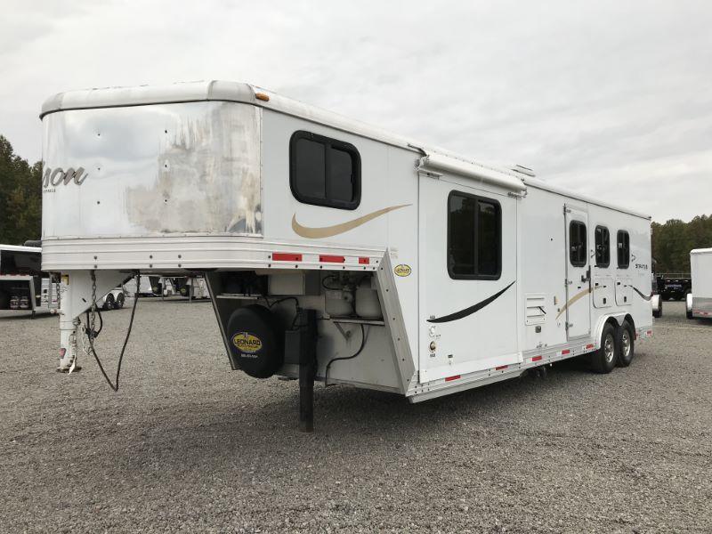 2010 3 HORSE BISON GOOSENECK W/LIVING QUARTERS HORSE TRAILER 2010 3 HORSE BISON GOOSENECK W/LIVING QUARTERS HORSE TRAILER