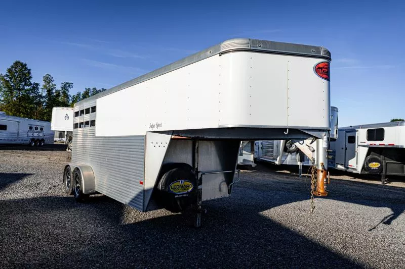 2016 Sundowner Trailers 2HTGN Horse Trailer