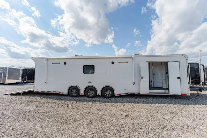 used Car Haulers / Racing Trailers Continental Cargo  for sale, in North Jackson, OH Thumbnail 5