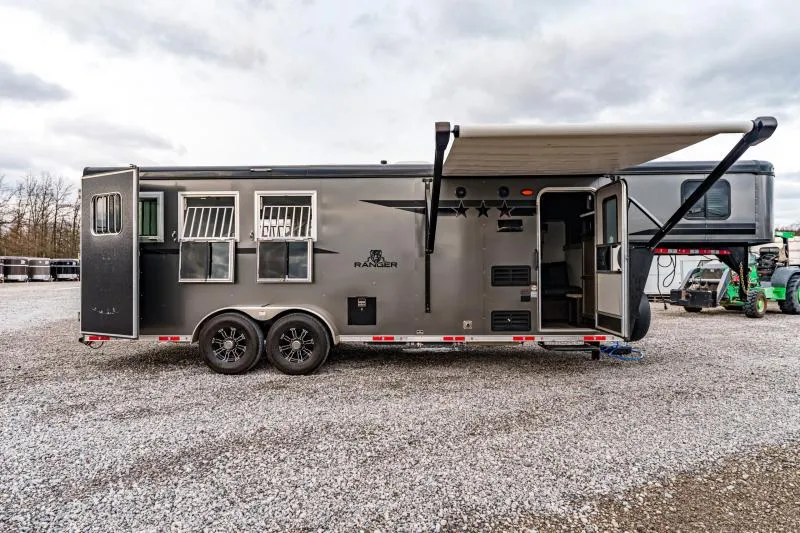used Horse Trailers Bison Trailers  for sale, in North Jackson, OH Thumbnail 18