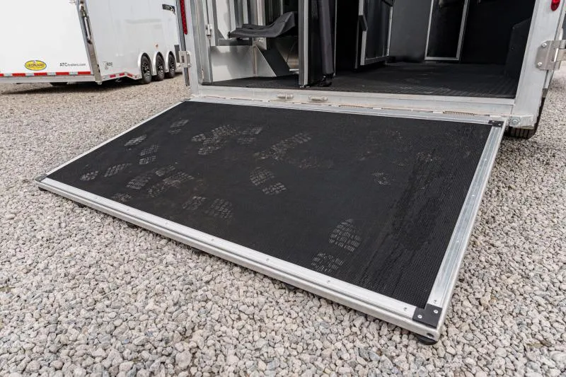 new Horse Trailers Bison Trailers  for sale, in North Jackson, OH Thumbnail 18