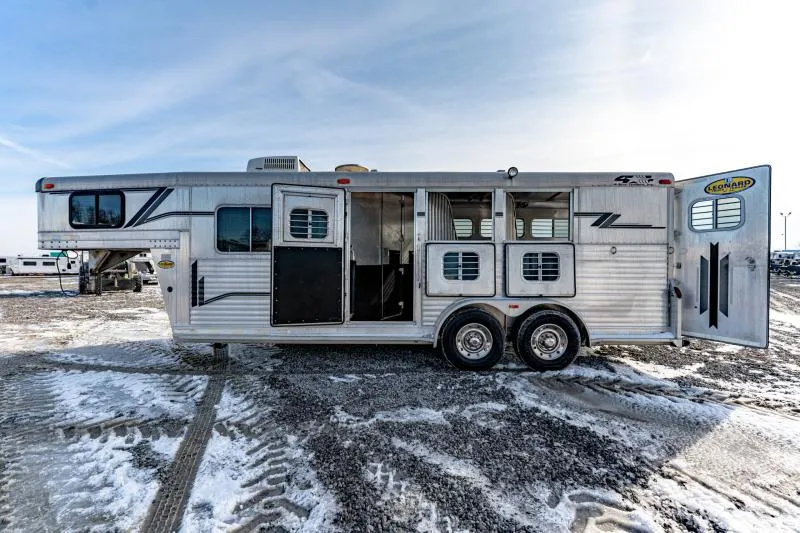 used Horse Trailers 4-Star Trailers  for sale, in North Jackson, OH Thumbnail 20