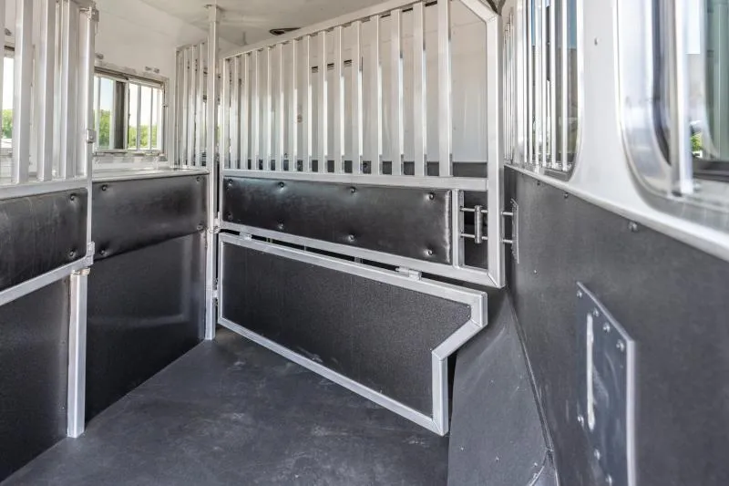 new Horse Trailers Merhow Trailers  for sale, in North Jackson, OH Thumbnail 17