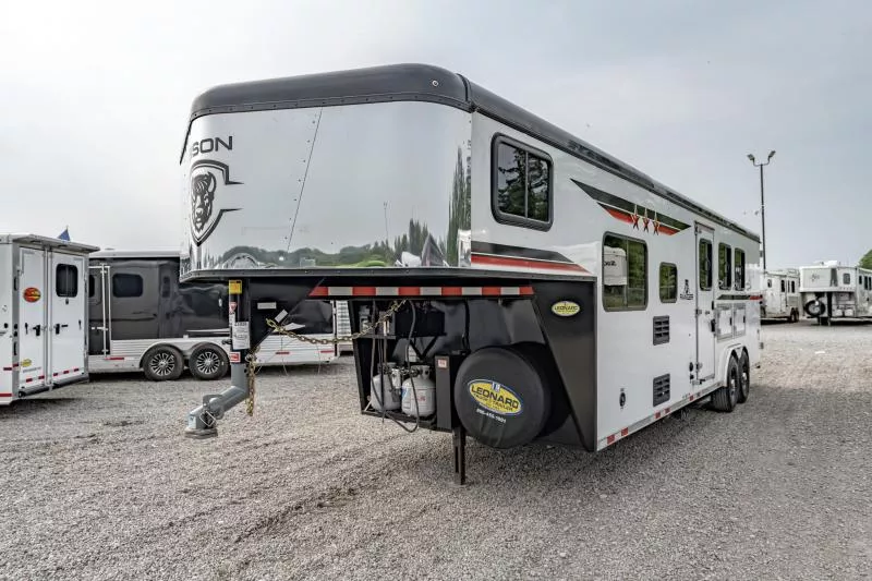 used Horse Trailers Bison Trailers  for sale, in North Jackson, OH Thumbnail 2
