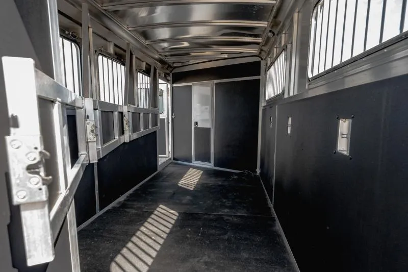 used Horse Trailers Shadow Trailers  for sale, in North Jackson, OH Thumbnail 20