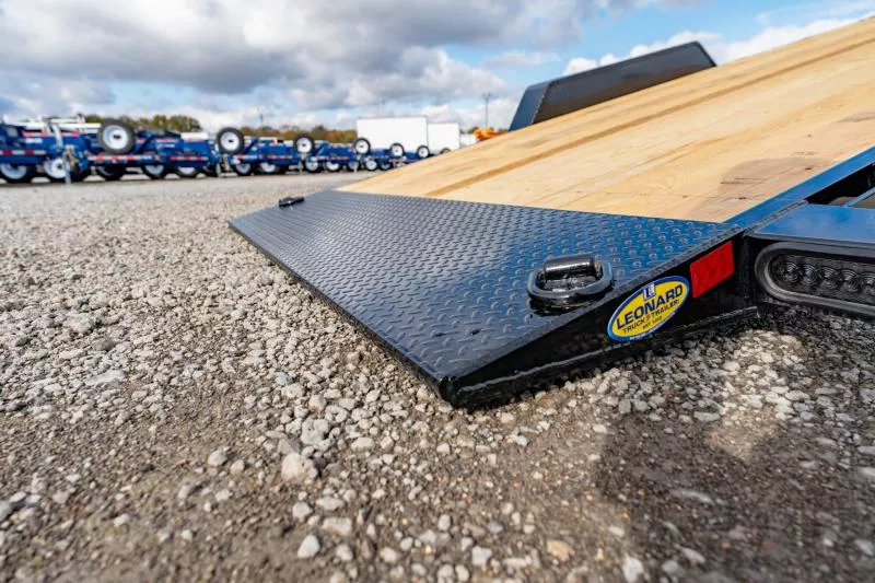 new Equipment / Flatbed Trailers Load Trail  for sale, in North Jackson, OH Thumbnail 15