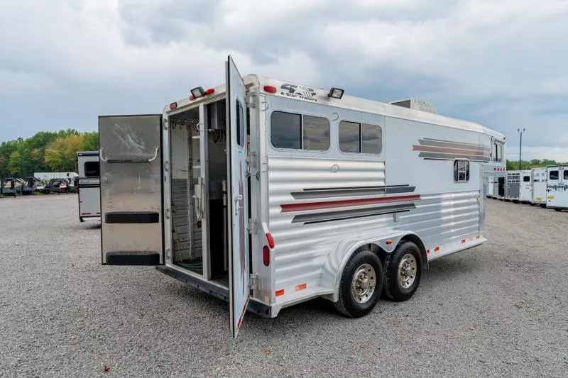 used Horse Trailers 4-Star Trailers  for sale, in North Jackson, OH Thumbnail 11