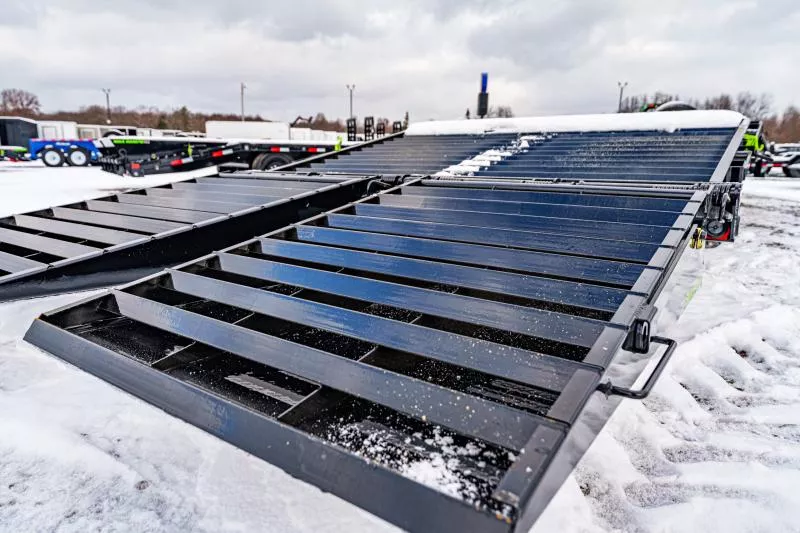 new Equipment / Flatbed Trailers Load Trail  for sale, in North Jackson, OH Thumbnail 13