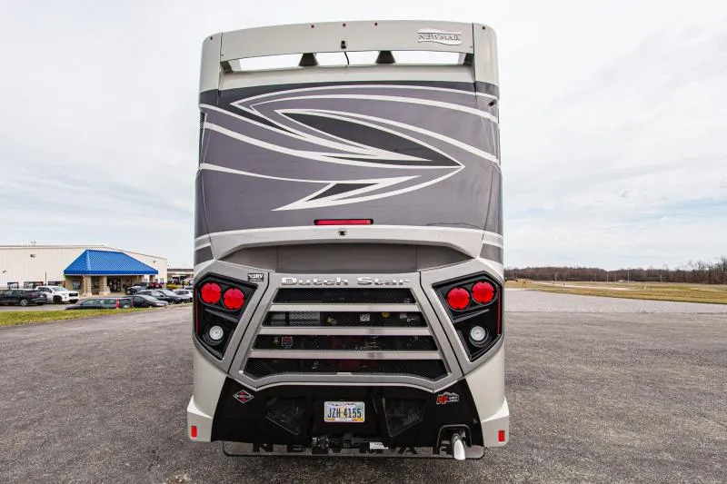 used Travel Trailers Newmar  for sale, in North Jackson, OH Thumbnail 7