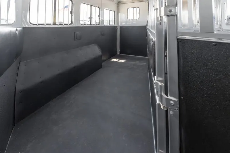 new Horse Trailers Merhow Trailers  for sale, in North Jackson, OH Thumbnail 15