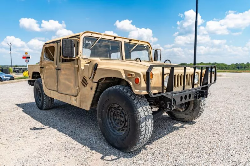 2007 AM General M1097R1 Truck