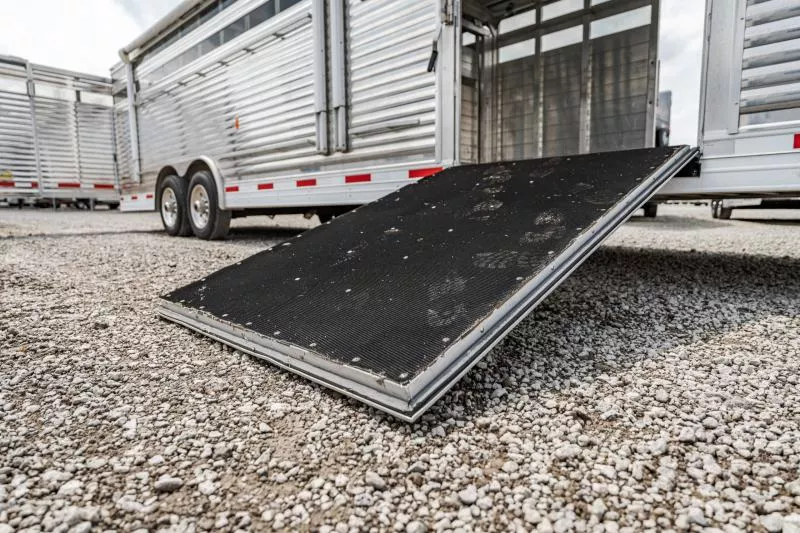 used Stock / Stock Combo Trailers Sooner Trailers  for sale, in North Jackson, OH Thumbnail 13