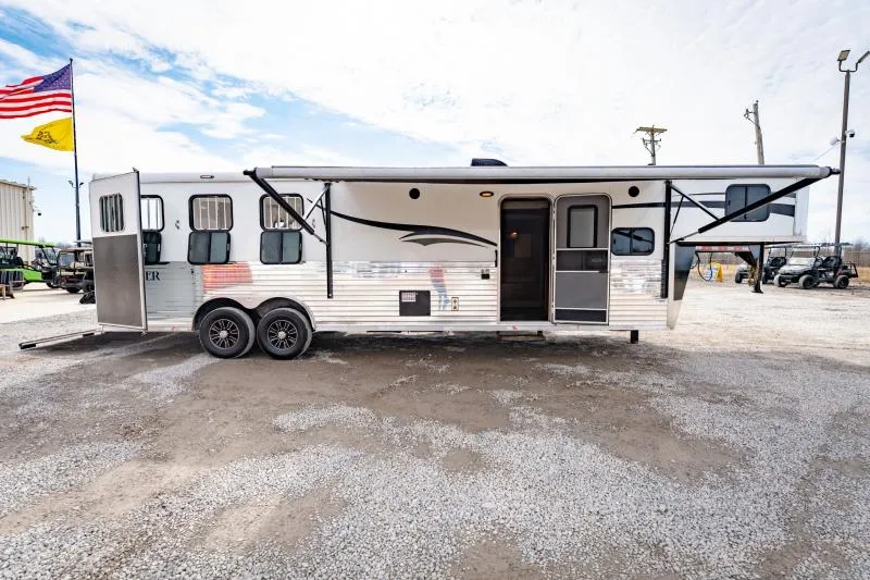 used Horse Trailers Bison Trailers  for sale, in North Jackson, OH Thumbnail 13