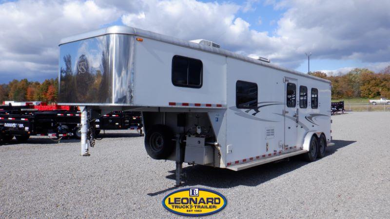 2007 KIEFER 3 HORSE SLANT LOAD GOOSENECK WITH 10' LIVING QUARTERS HORSE TRAILER 2007 KIEFER 3 HORSE SLANT LOAD GOOSENECK WITH 10' LIVING QUARTERS HORSE TRAILER