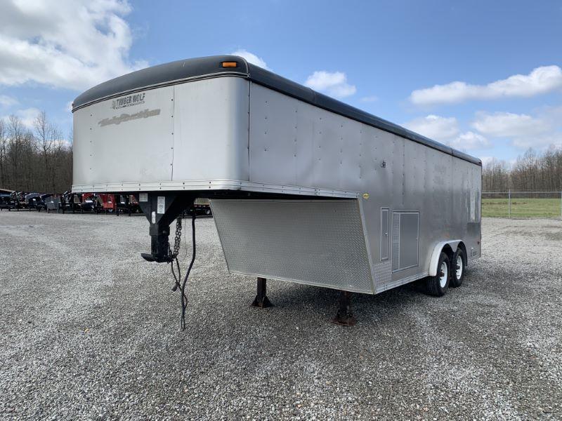 2003 TIMBERWOLF GOOSENECK ENCLOSED TRAILER 2003 TIMBERWOLF GOOSENECK ENCLOSED TRAILER