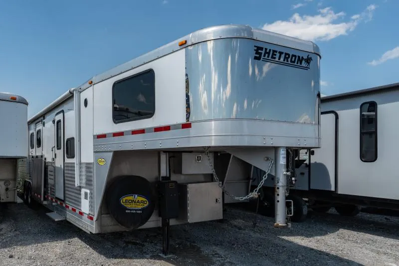2013 LS Mtron SILVERBROOK II Horse Trailer