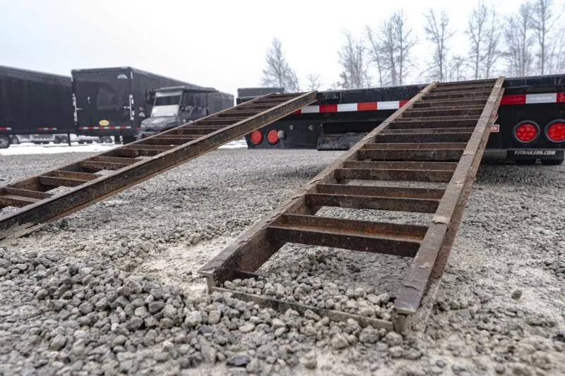 used Equipment / Flatbed Trailers PJ Trailers  for sale, in North Jackson, OH Thumbnail 14