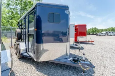 2027 Valley Trailers 2810 Horse Trailer