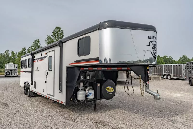 2023 Bison Trailers RG8309B Horse Trailer