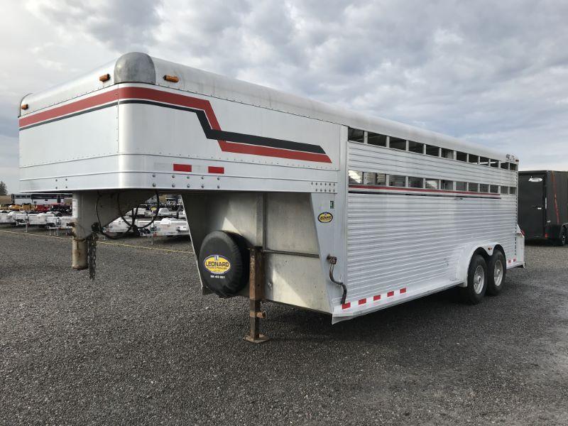2006 20' 4 STAR GOOSENECK STOCK TRAILER 2006 20' 4 STAR GOOSENECK STOCK TRAILER