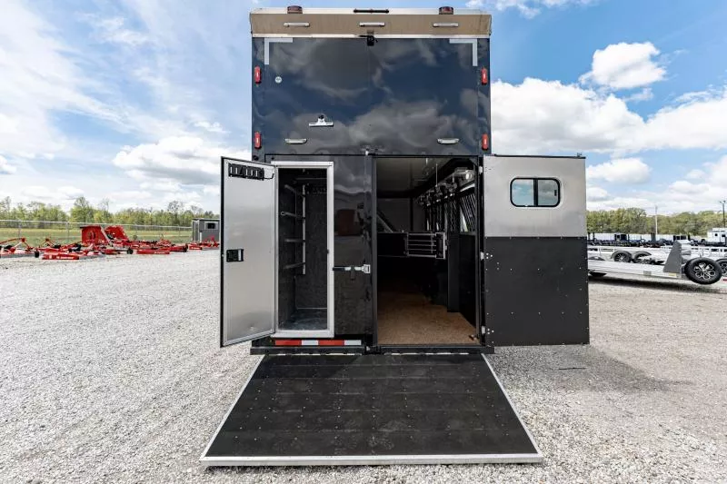 new Horse Trailers Logan Coach  for sale, in North Jackson, OH Thumbnail 16