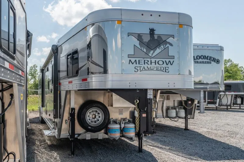 2026 Merhow Trailers 8416 RWS-A Horse Trailer