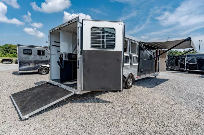 used Horse Trailers Lakota  for sale, in North Jackson, OH Thumbnail 20