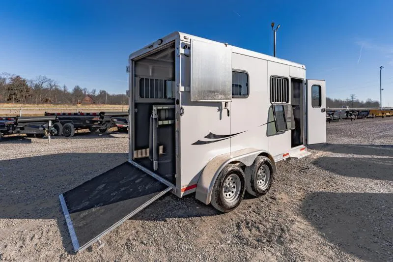 used Horse Trailers Shadow Trailers  for sale, in North Jackson, OH Thumbnail 12