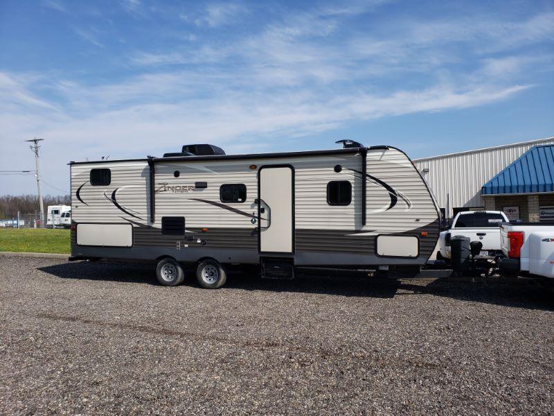 2017 27' CROSSROADS ZINGER BUMPER PULL TRAVEL TRAILER 2017 27' CROSSROADS ZINGER BUMPER PULL TRAVEL TRAILER