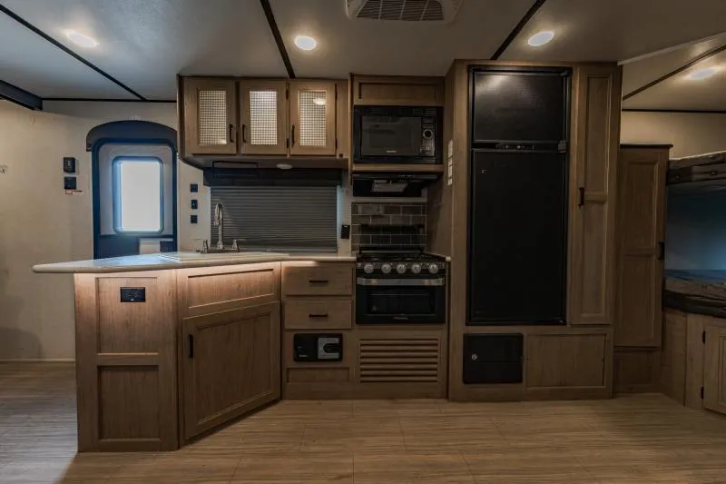 used Travel Trailers Keystone RV  for sale, in North Jackson, OH Thumbnail 18