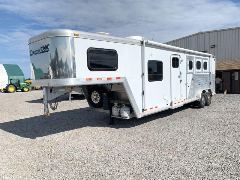 2007 3 HORSE CIMARRON GOOSENECK WITH LIVING QUARTERS 2007 3 HORSE CIMARRON GOOSENECK WITH LIVING QUARTERS