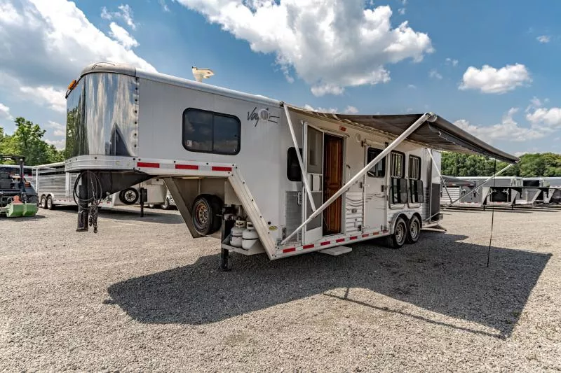 used Horse Trailers Merhow Trailers  for sale, in North Jackson, OH Thumbnail 19