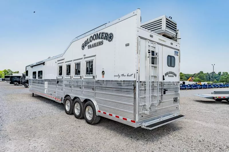 used Horse Trailers Bloomer  for sale, in North Jackson, OH Thumbnail 10