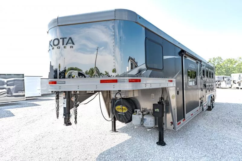 used Horse Trailers Lakota  for sale, in North Jackson, OH Thumbnail 2