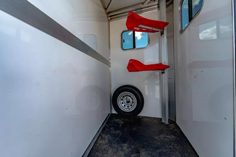used Horse Trailers Twi-Lite Trailers  for sale, in North Jackson, OH Thumbnail 18
