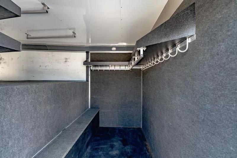 used Horse Trailers Logan Coach  for sale, in North Jackson, OH Thumbnail 21