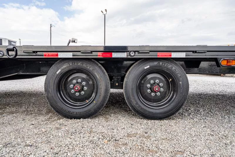 new Equipment / Flatbed Trailers Load Trail  for sale, in North Jackson, OH Thumbnail 6