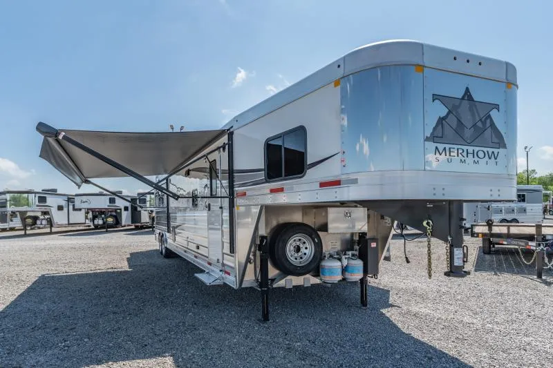 new Horse Trailers Merhow Trailers  for sale, in North Jackson, OH Thumbnail 10