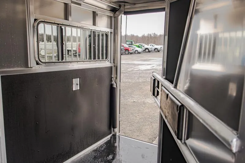 new Horse Trailers Shadow Trailers  for sale, in North Jackson, OH Thumbnail 17