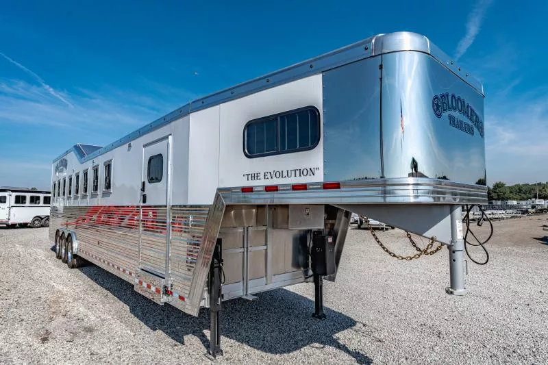 2025 Bloomer B8GS337 Horse Trailer