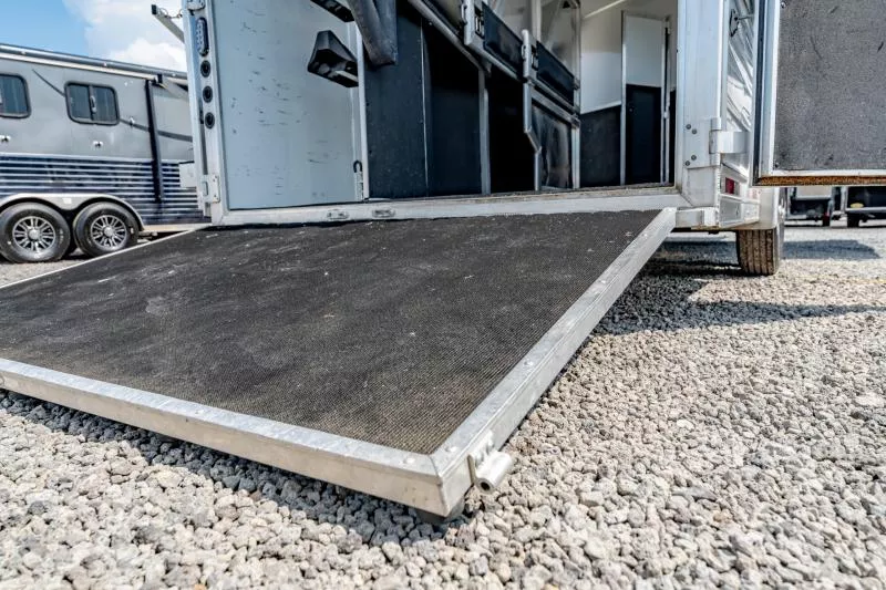 used Horse Trailers Lakota  for sale, in North Jackson, OH Thumbnail 21