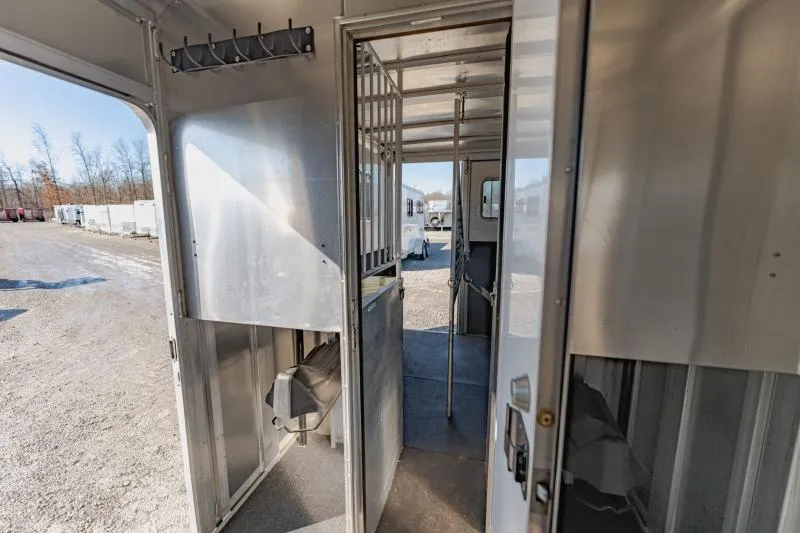 used Horse Trailers Featherlite  for sale, in North Jackson, OH Thumbnail 15